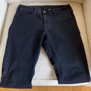 Women’s black denim jeans size 6